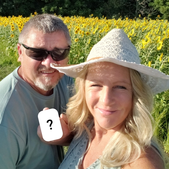 Meet your Posher, Stephanie - Picture 6 of 8